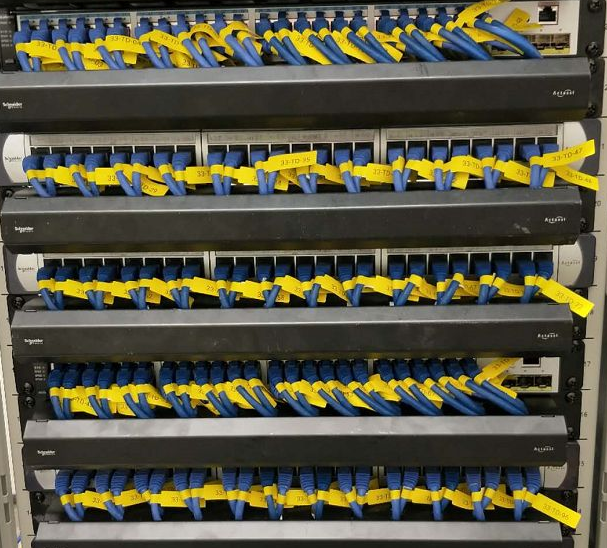 监控摄像机电源功率配置及供电模式选择